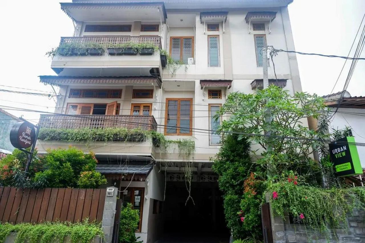 Urbanview Rumah Kandjani Yogyakarta Kejayan Exterior photo