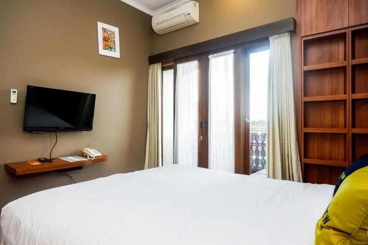 Urbanview Rumah Kandjani Yogyakarta Kejayan Exterior photo
