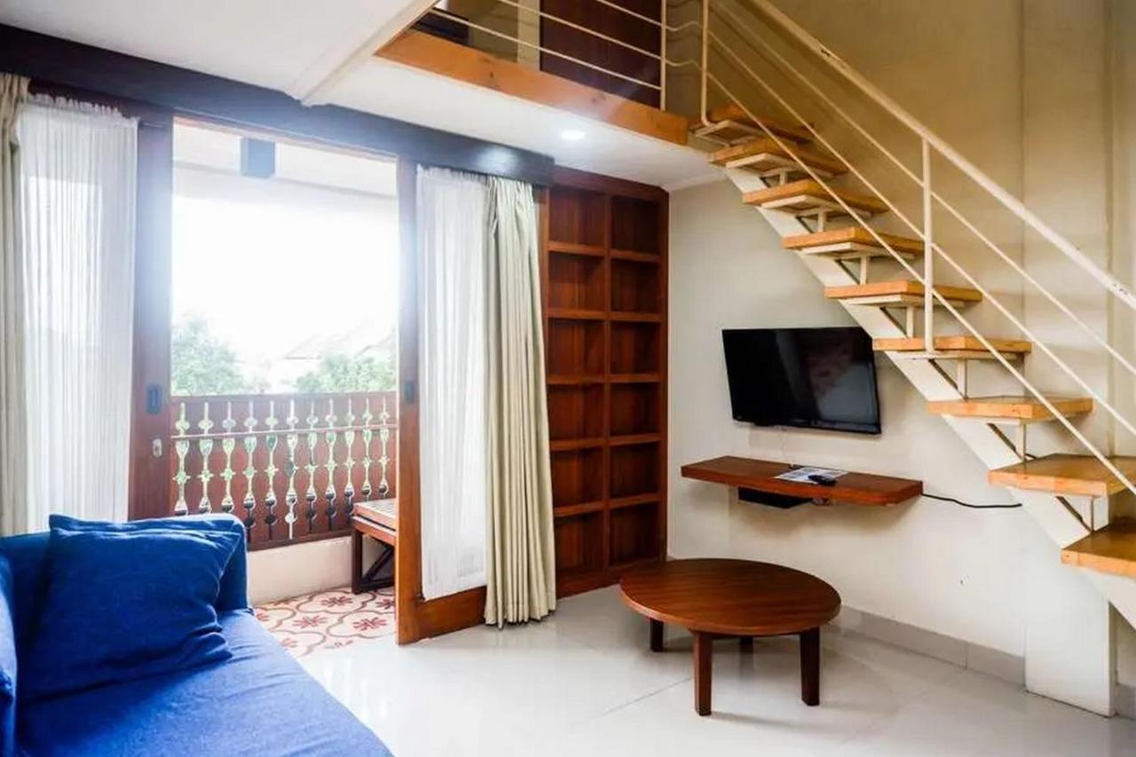 Urbanview Rumah Kandjani Yogyakarta Kejayan Exterior photo