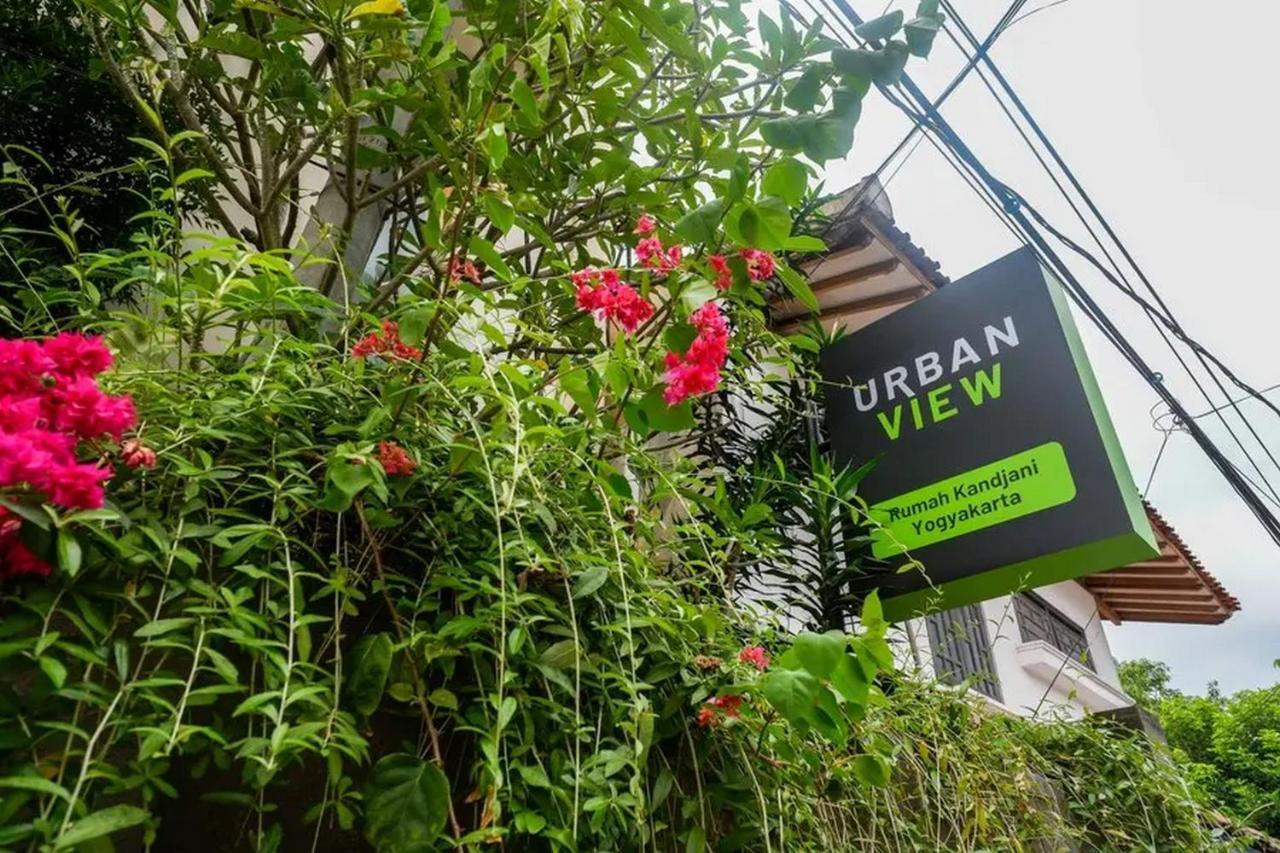 Urbanview Rumah Kandjani Yogyakarta Kejayan Exterior photo